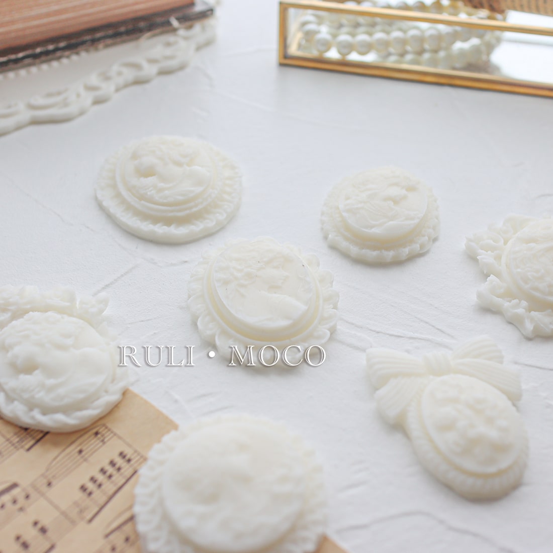 Cameo mold set