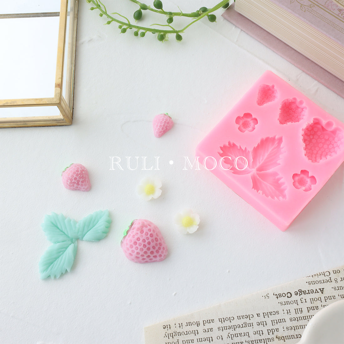 リーフ&花付きストロベリー