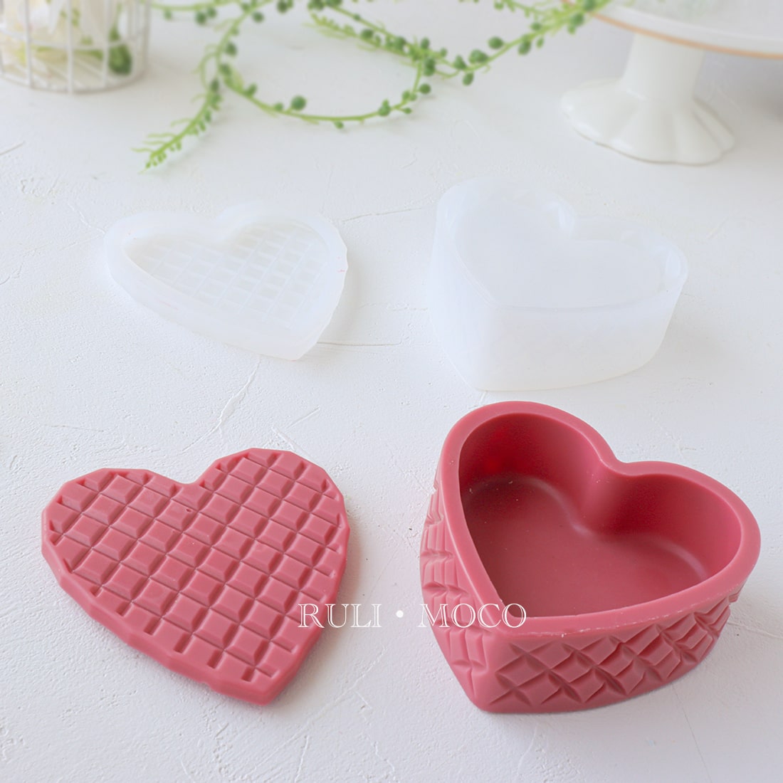 ハートのキャニスター