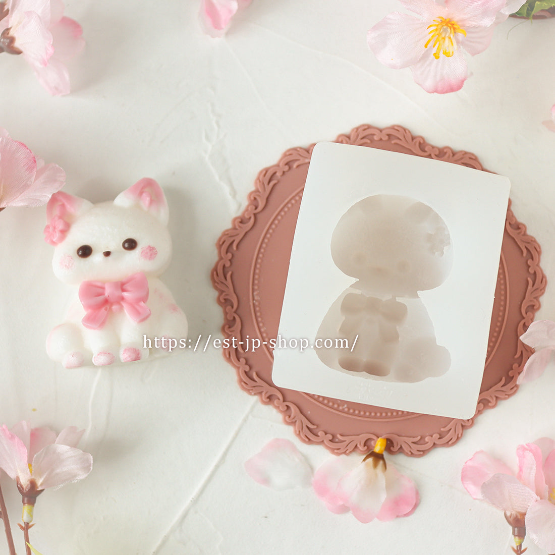 Sakura Cat