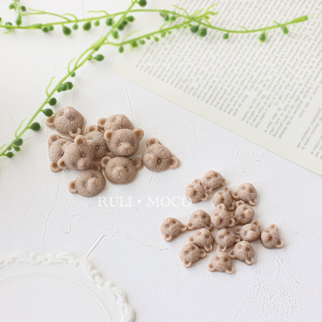 A mold that turns anything into a bear