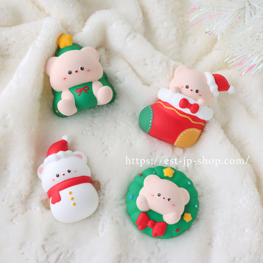 くまの着ぐるみクリスマス
