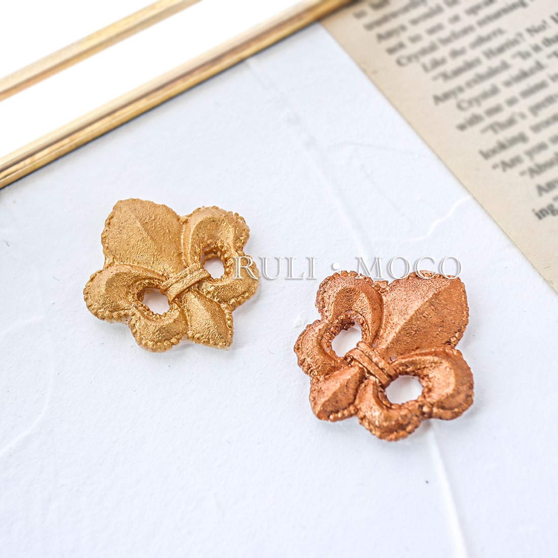 Fleur-de-Lis 