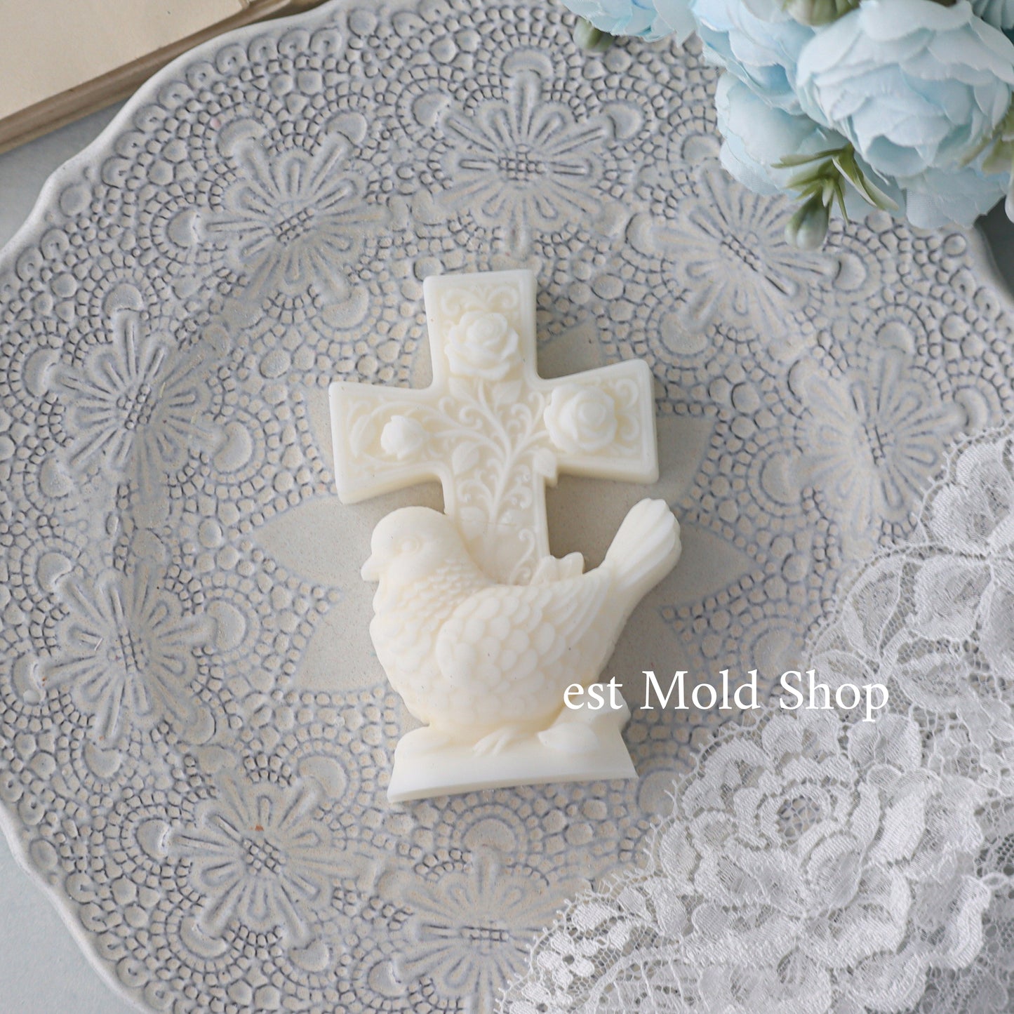 Little Bird Classical Ornament