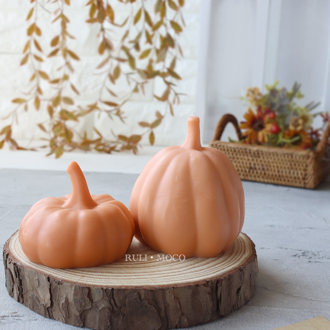 Pumpkin (2 sizes)