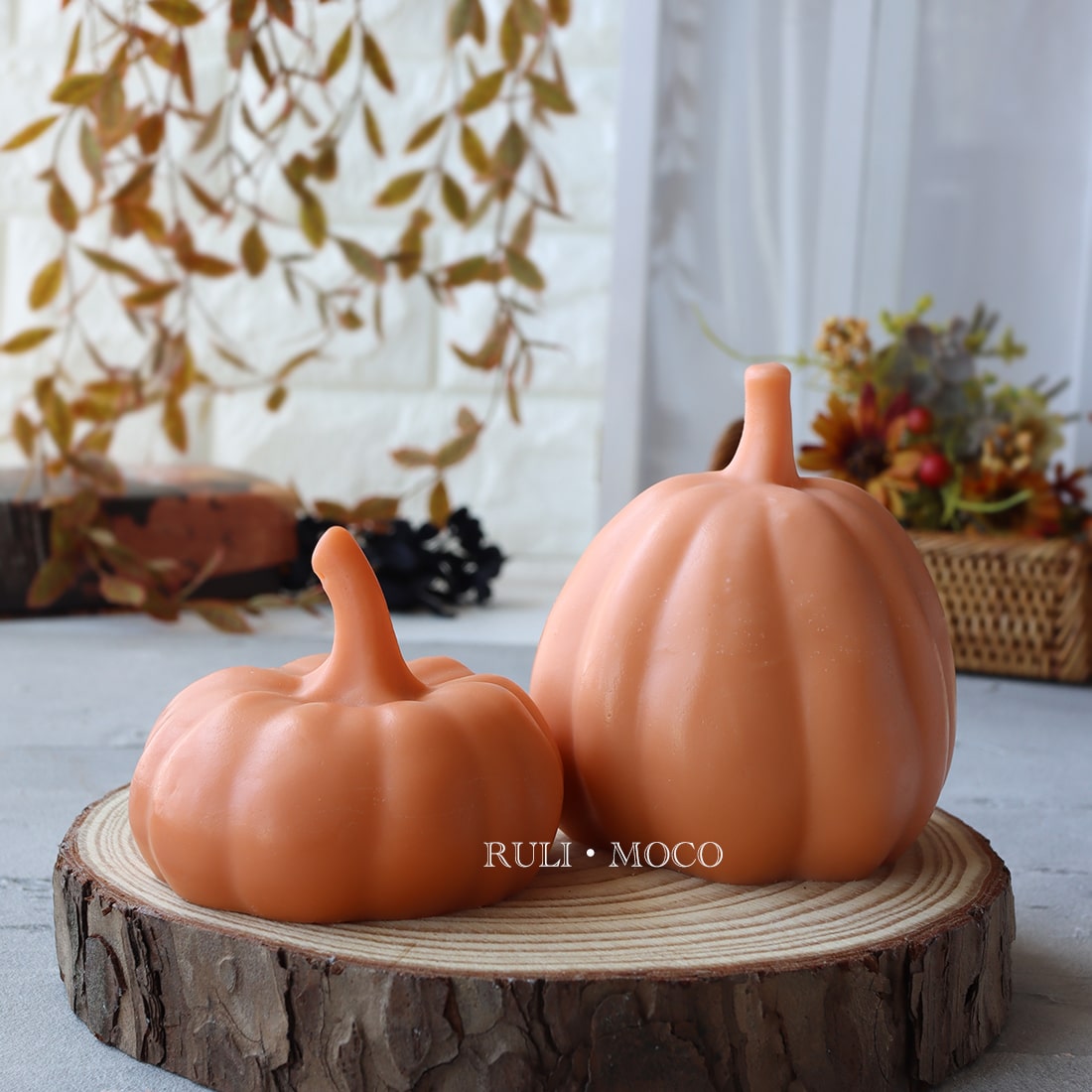 Pumpkin (2 sizes)