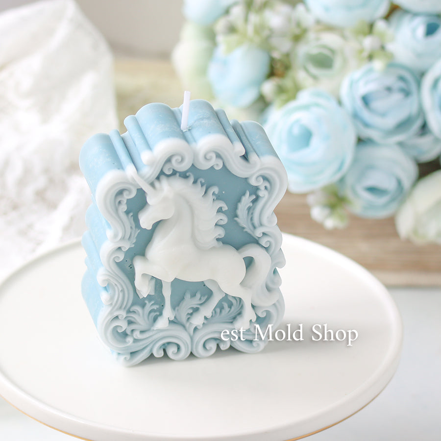 Arabesque Frame Unicorn