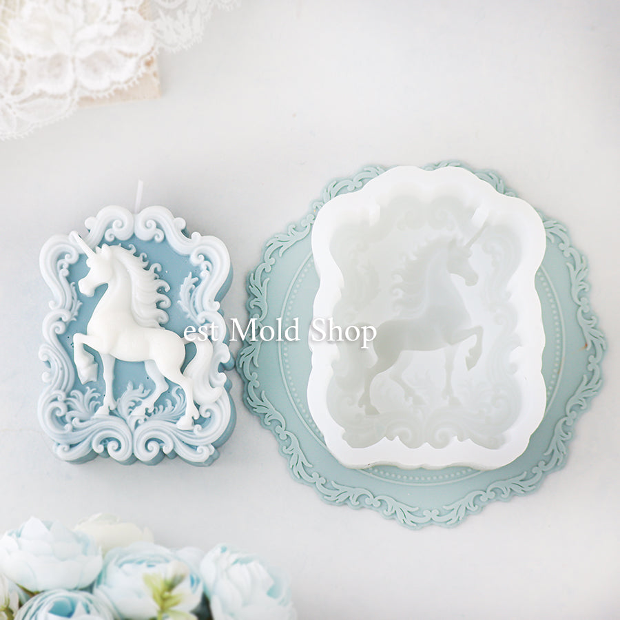 Arabesque Frame Unicorn